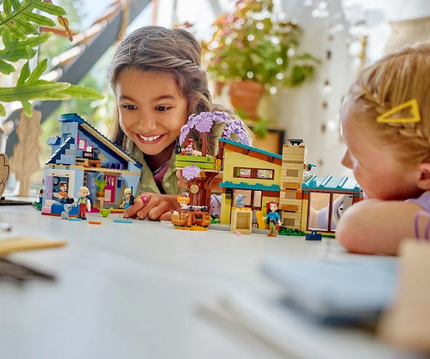 Lego® Friends 42620 - Семейните Къщи На Оли И Пейсли