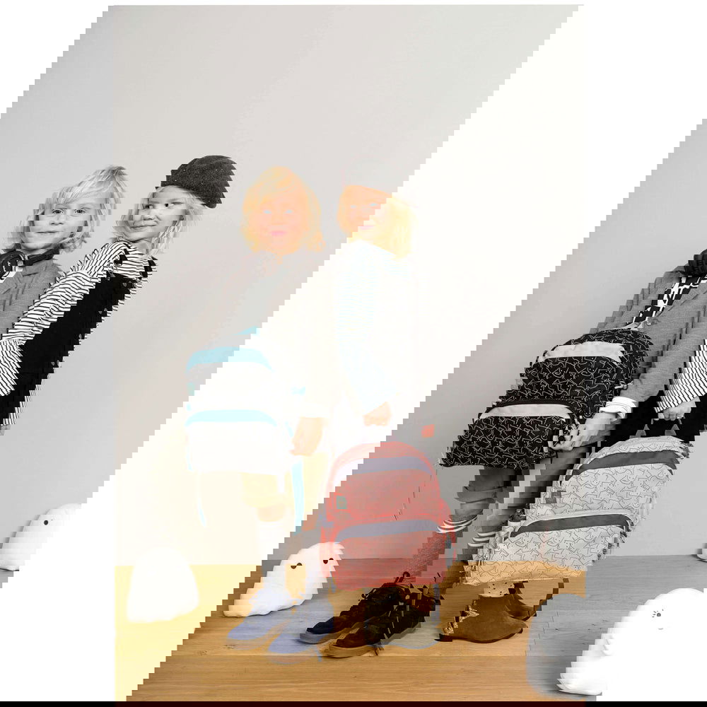 1203002015 Раница Medium Spooky Black --- BebeMama