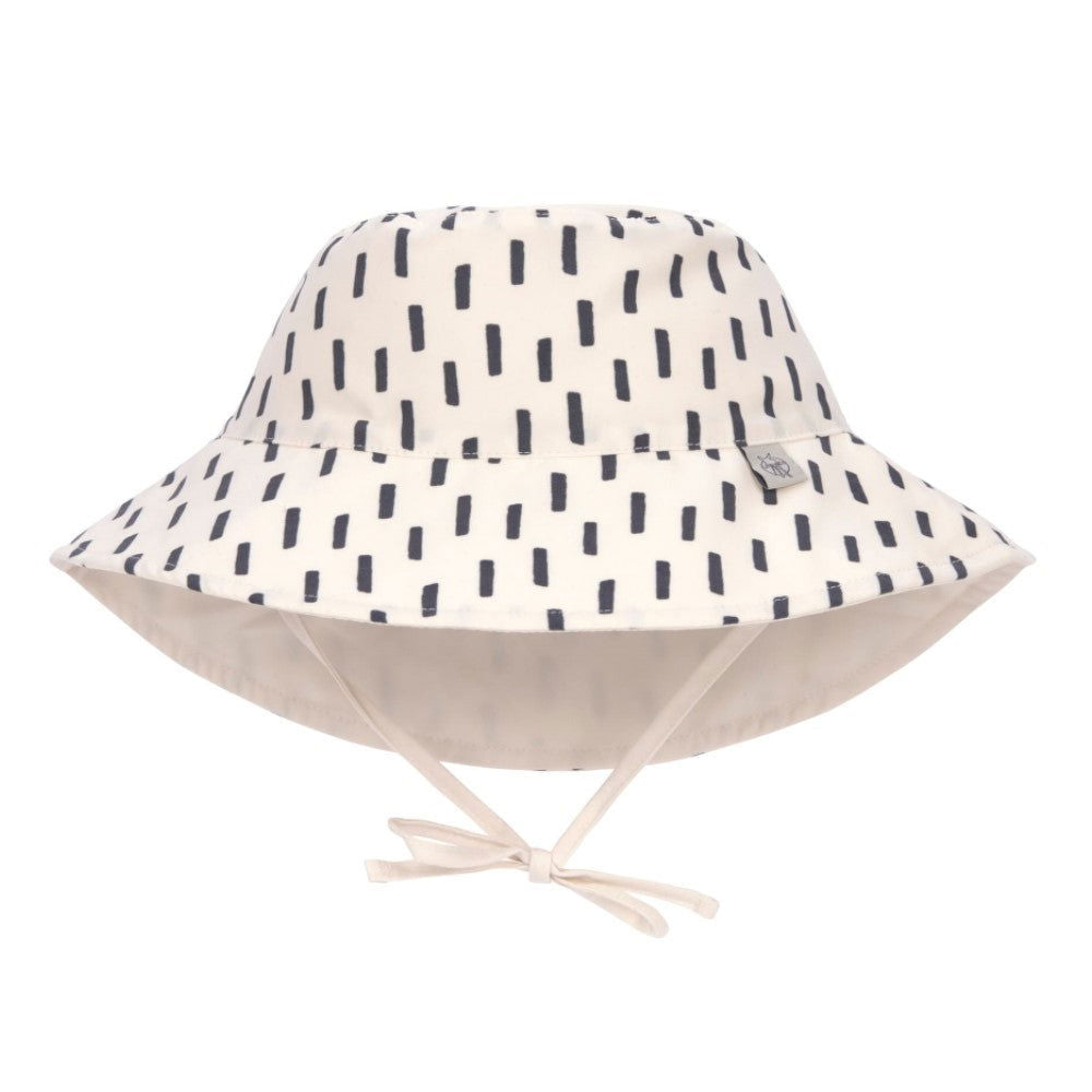 1433005442-36 Шапка Strokes White Grey 19-36M. --- BebeMama