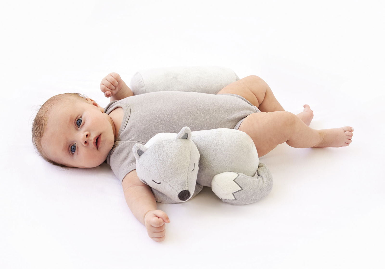 2В1 Позиционираща Възглавница И Мека Игарчка Tineo --- BebeMama