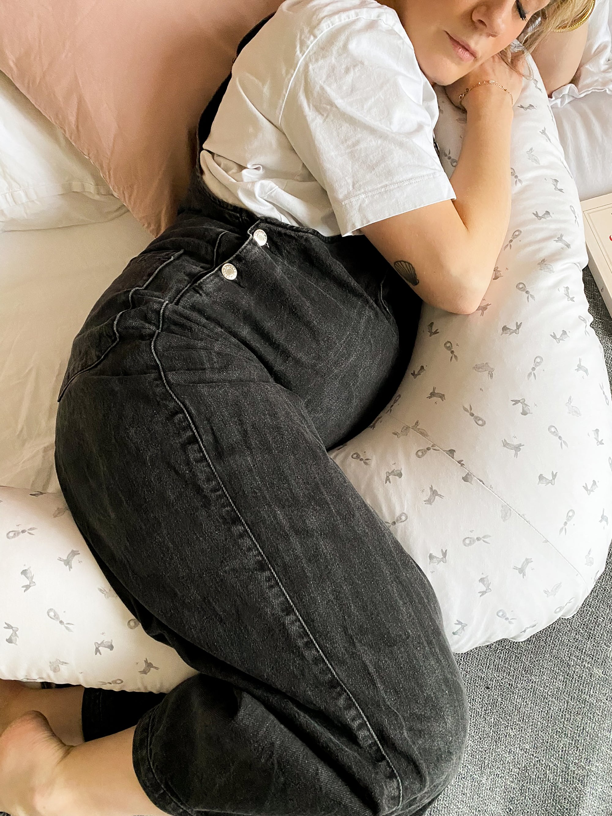 Възглавница За Бременни И Кърмене Зайчета Candide