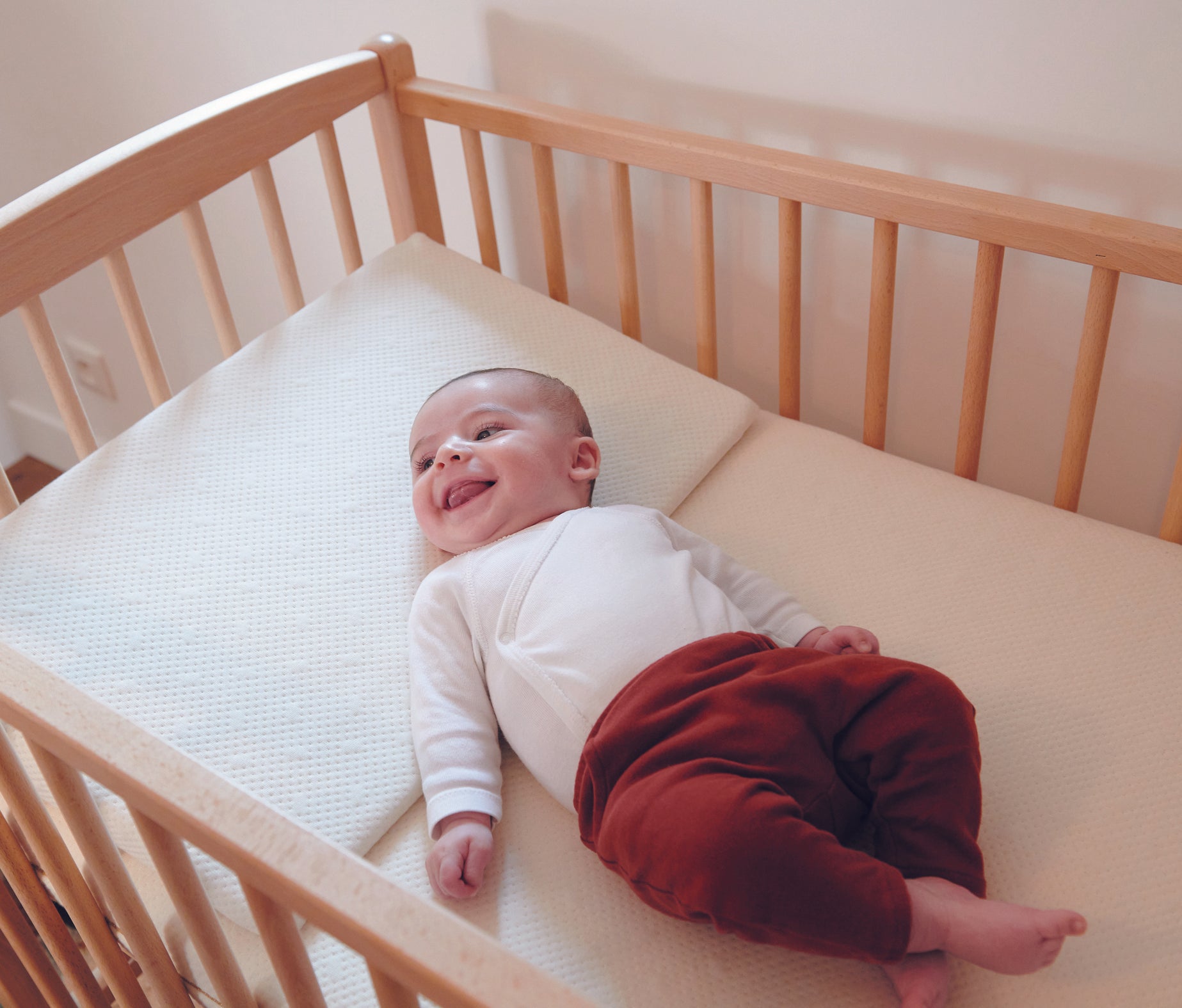 Антирефлуксна Възглавница Клин 15° Органична 65х35сm Candide --- BebeMama