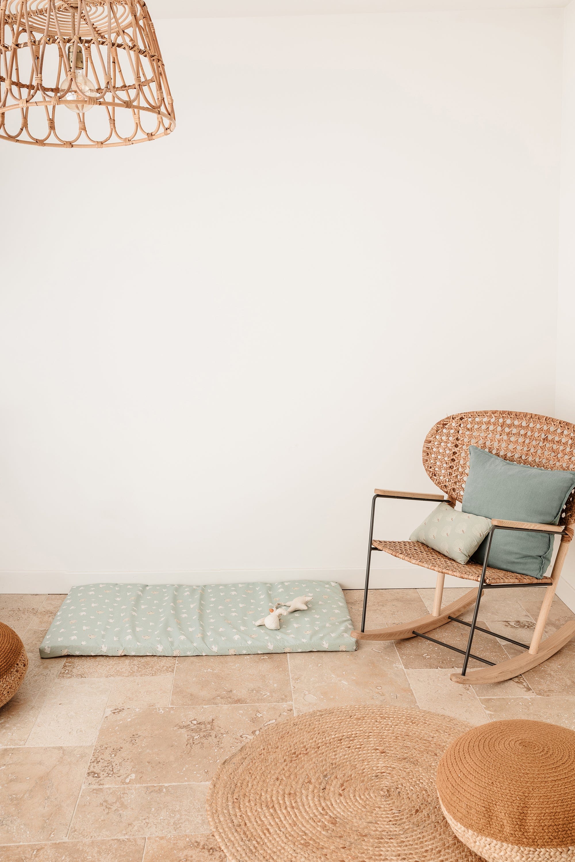 Saltea de călătorie pentru bebeluși 60x120 cm – Over The Sea de la Tineo