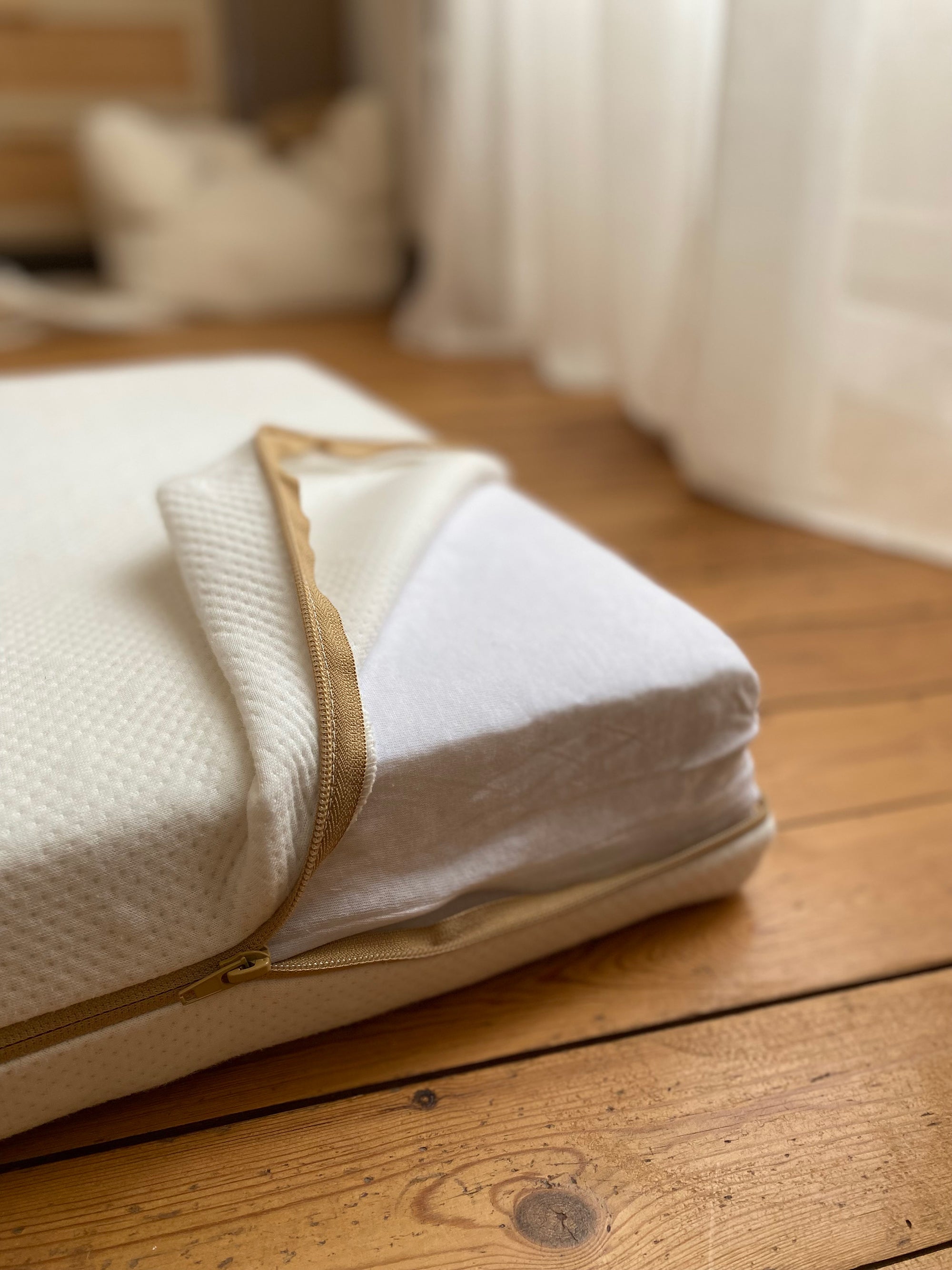 Saltea organică 60x120x12cm Candide