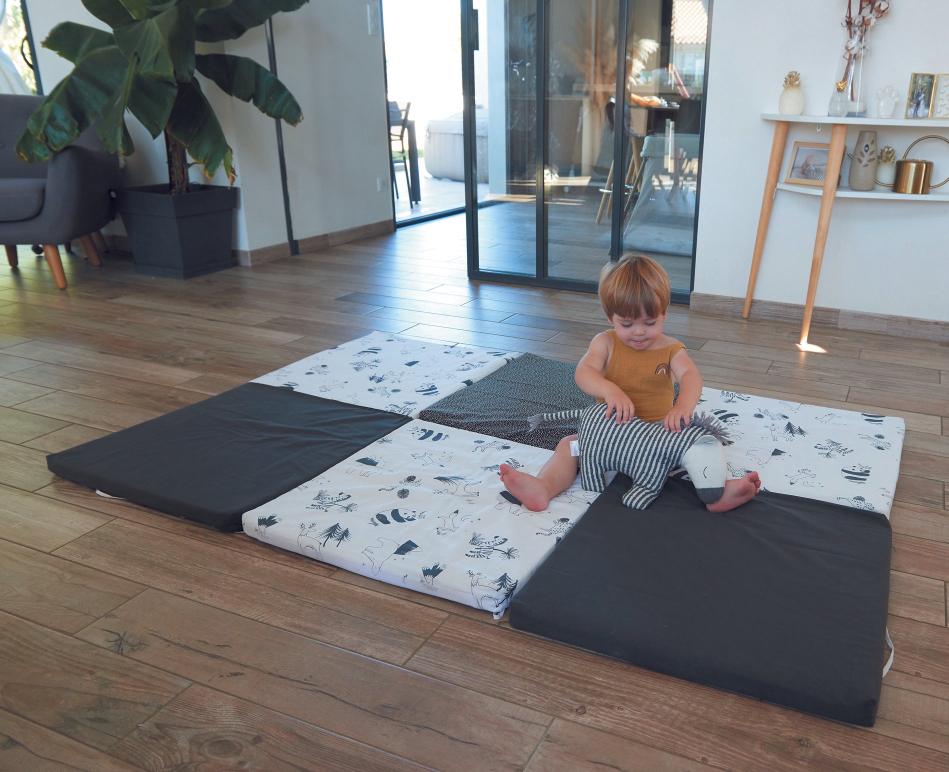 Saltea detașabilă Smart Mat 5 în 1, tunel Barbaron și căsuță, alb-negru, Candide