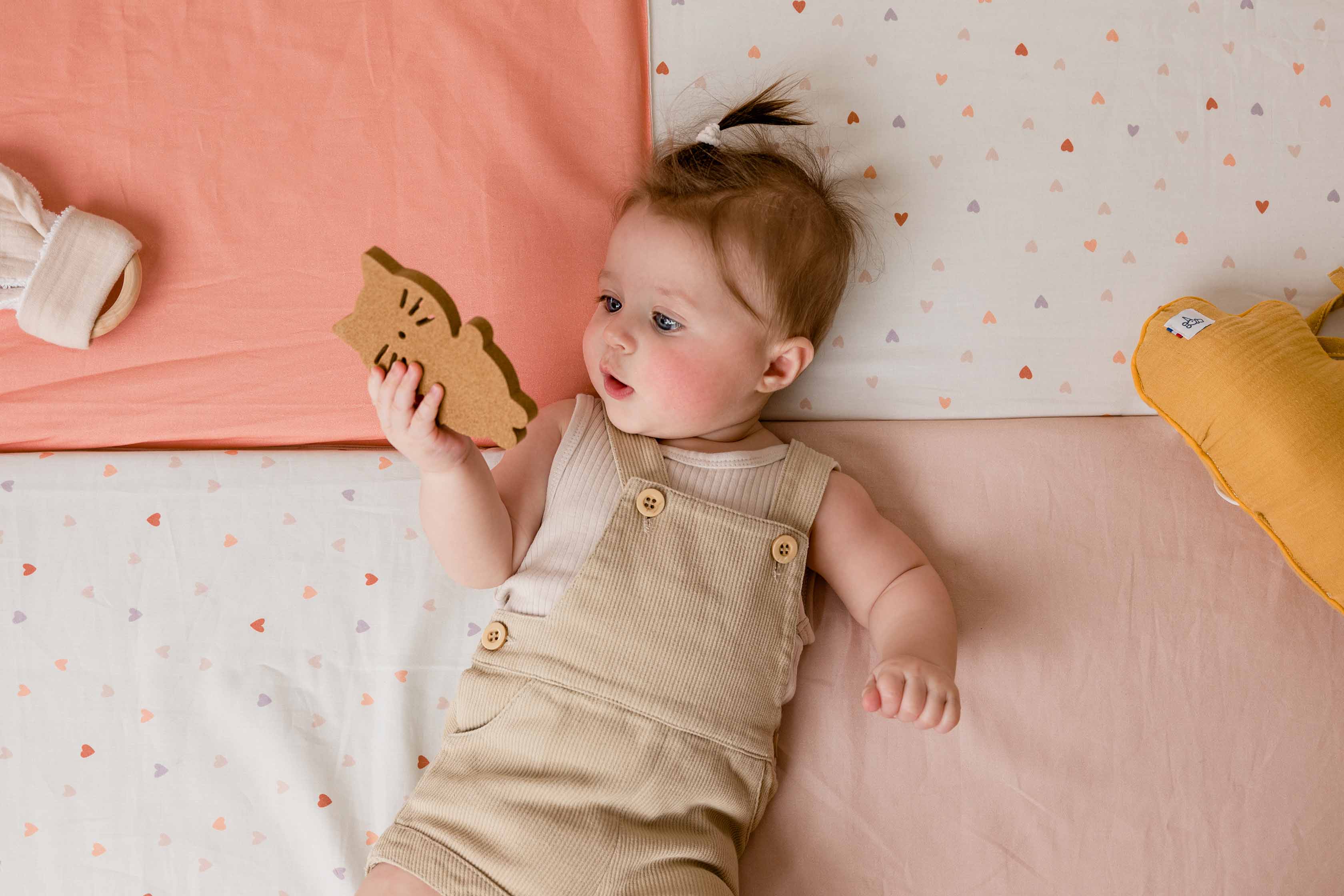 Интелигентна Постелка 5в1 Постелка За Игра, Подвижен Матрак, Барбарон, Тунел И Къща Сърца Tineo --- BebeMama