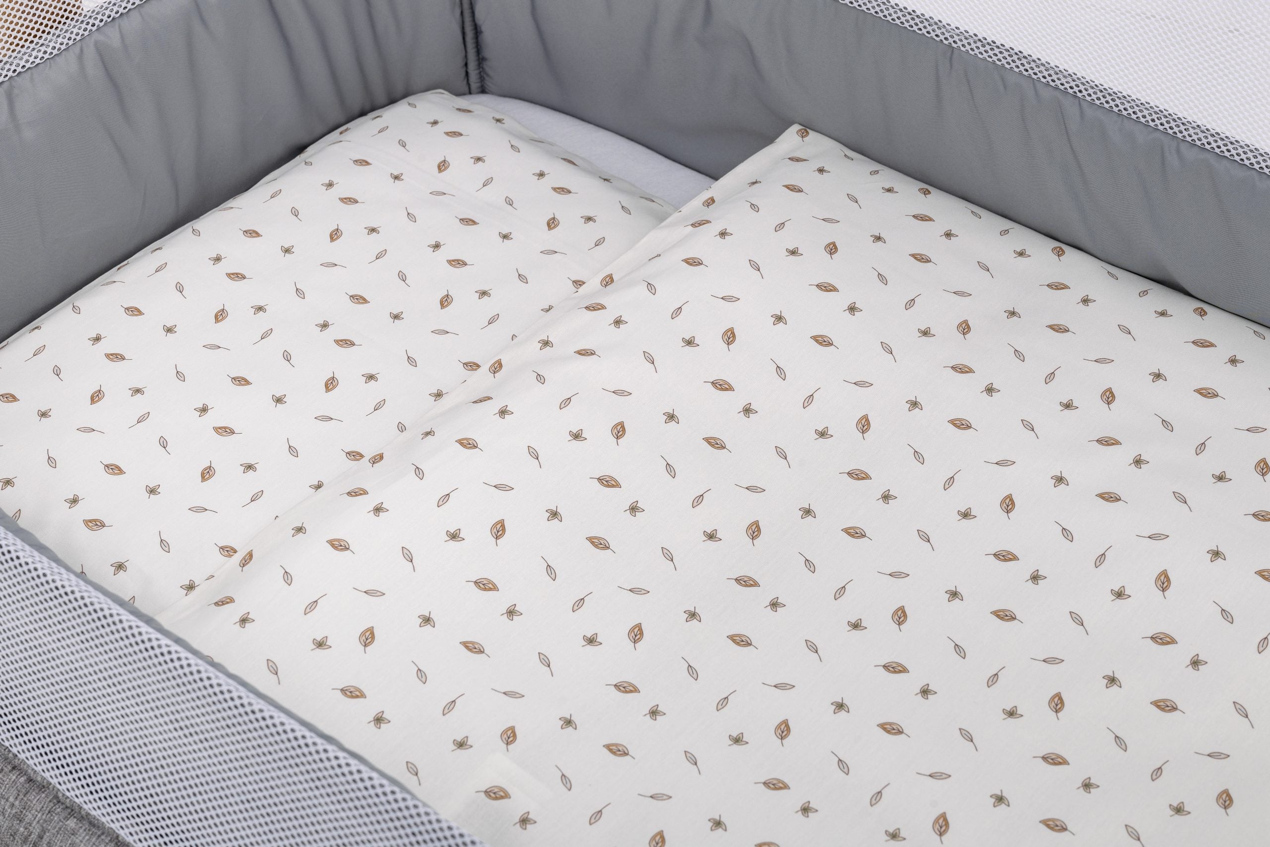 Set de lenjerie de pat Bubaba Mini, 5 piese, petale