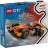 F1-es pilóta McLaren versenyautóval (Lego)