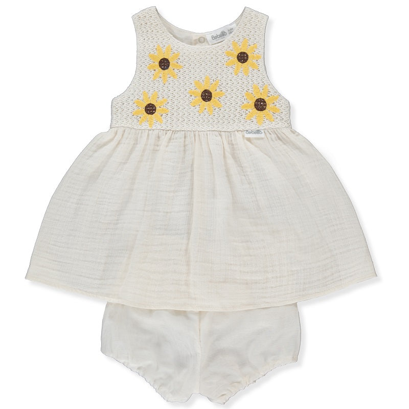 K4383 Ruha 2r. Ethnic Daisy Bézs 24 36h 98cm Bebetto