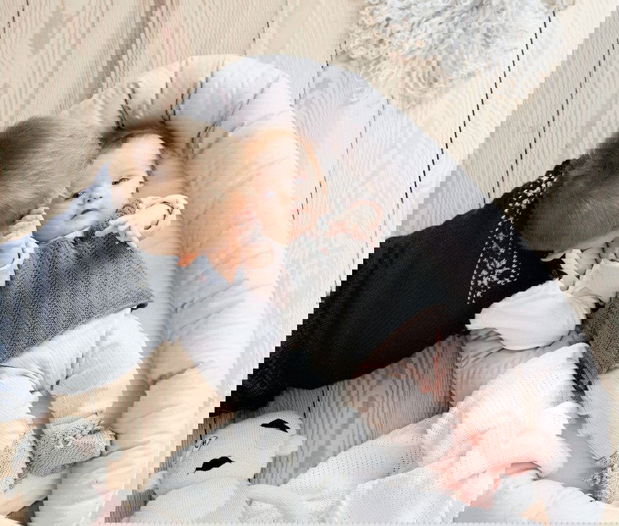 Babydan - Възглавница Cuddle Nest --- BebeMama