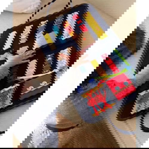 Активен Несесер За Деца С Различно Закопчаване --- BebeMama