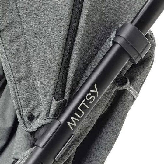 Mutsy Nexo Количка Черен Светлокафява Дръжка Черни Колела Moss Grey --- BebeMama