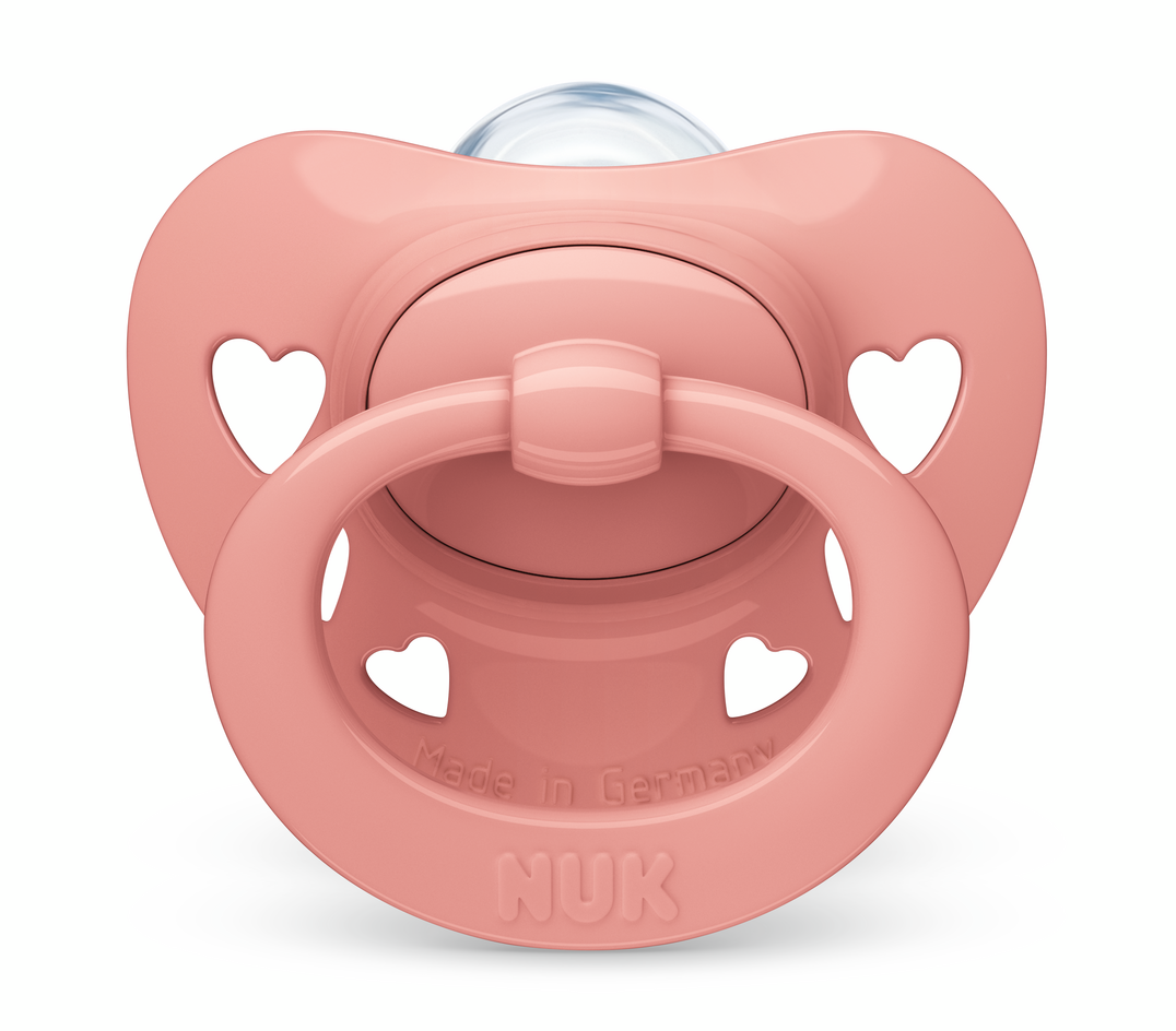 Nuk Биберон Залъгалка Силикон 0-6 Мес. 1Бр Signature + Кутийка За Съхранение И Стерилизация В Микровълнова-Розова --- BebeMama