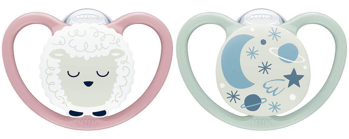 Nuk Биберон Залъгалка Силикон 0-6Мес. 2Бр. Space Night Светеща Овца + Кутийка За Съхранение И Стерилизация В Микровълнова --- BebeMama
