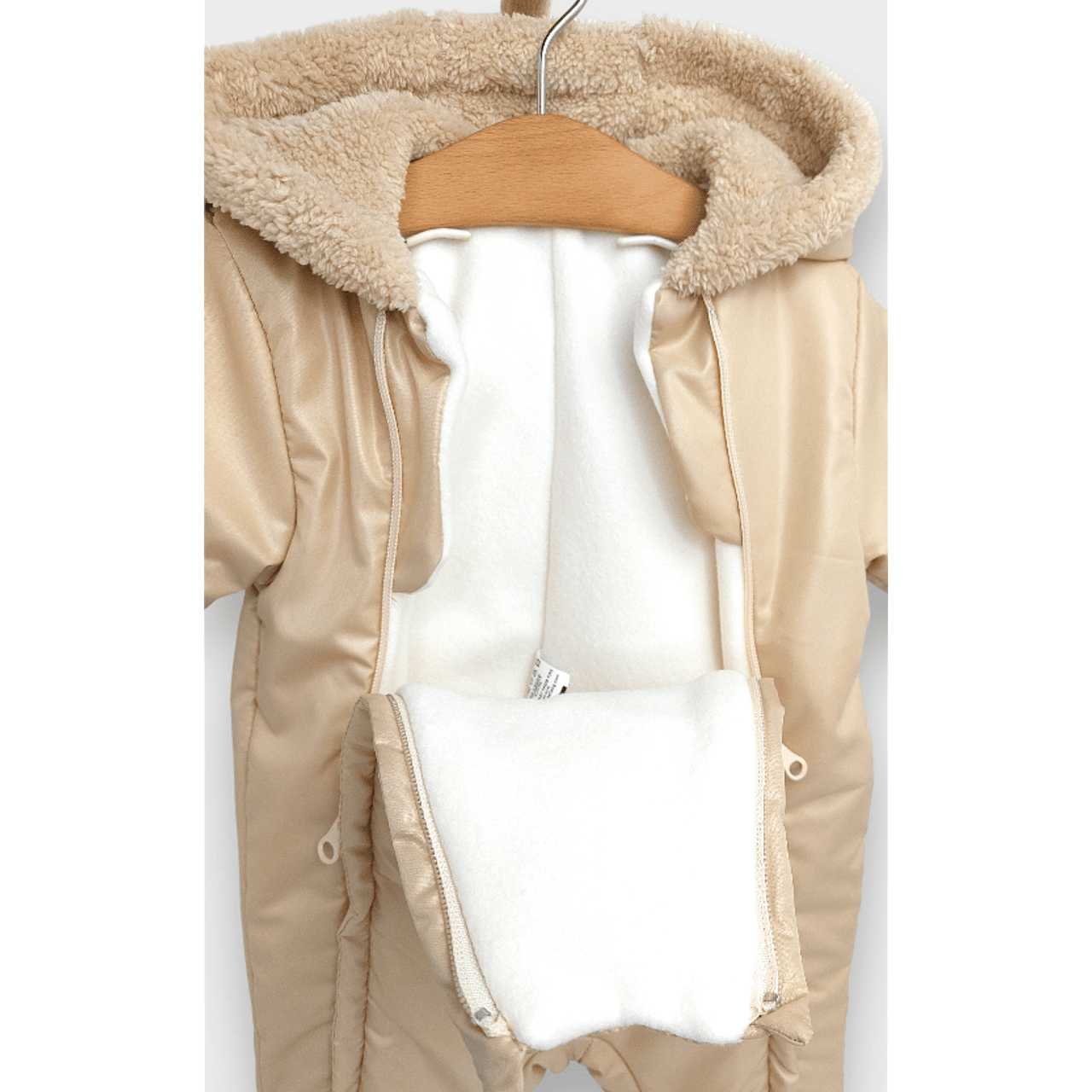 Rainy Космонавт Пухено мечеръст 68 см.4-6 мес. Бежов --- BebeMama