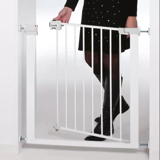 Универсална Метална Преграда За Врата - Бял Цвят Easy Close Metal --- BebeMama