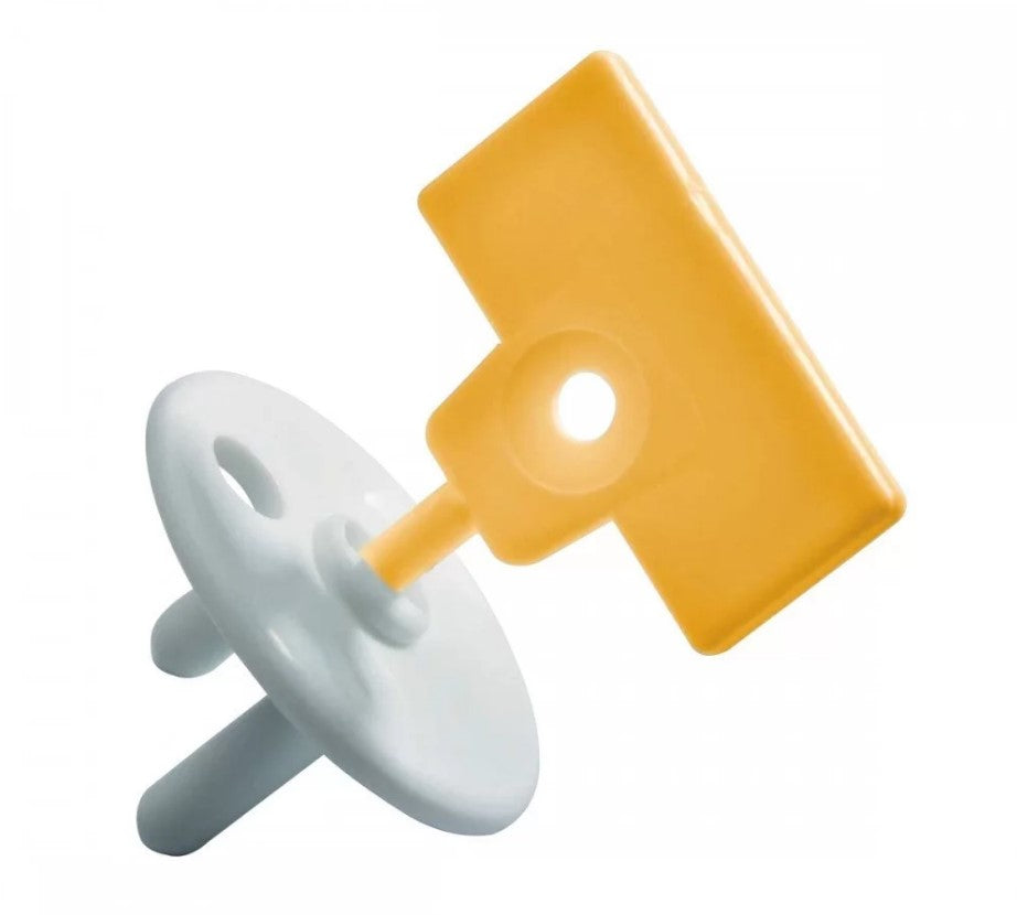 Предпазители За Контакт С Ключ За Премахване (12+4Бр./Оп.) Euro Outlet Plugs With Key --- BebeMama