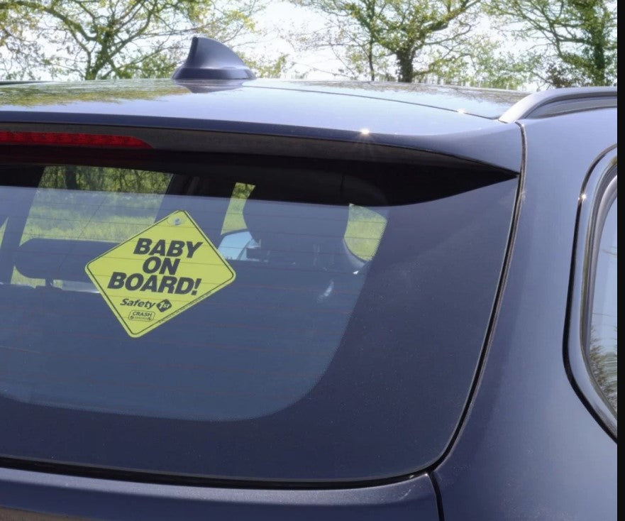 Комплект За Пътуване (1Бр. Табела; 2Бр. Сенник; 1Бр. Огледало) Travel Safety Kit --- BebeMama