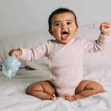 Неразливаща Се Чаша С Мек Накрайник И Дръжки Softspout, Bacshield, 150 Мл, 4м+, Син Мече Tommee Tippee