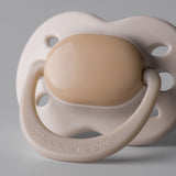 Комплект За Новородено Advanced Anti Colic Самостерилизиращи Шишета + Залъгалки, 0м+ Tommee Tippee