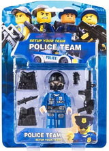 Полицай С Подвижни Стави С Въоръжение На Картон 24X17X4