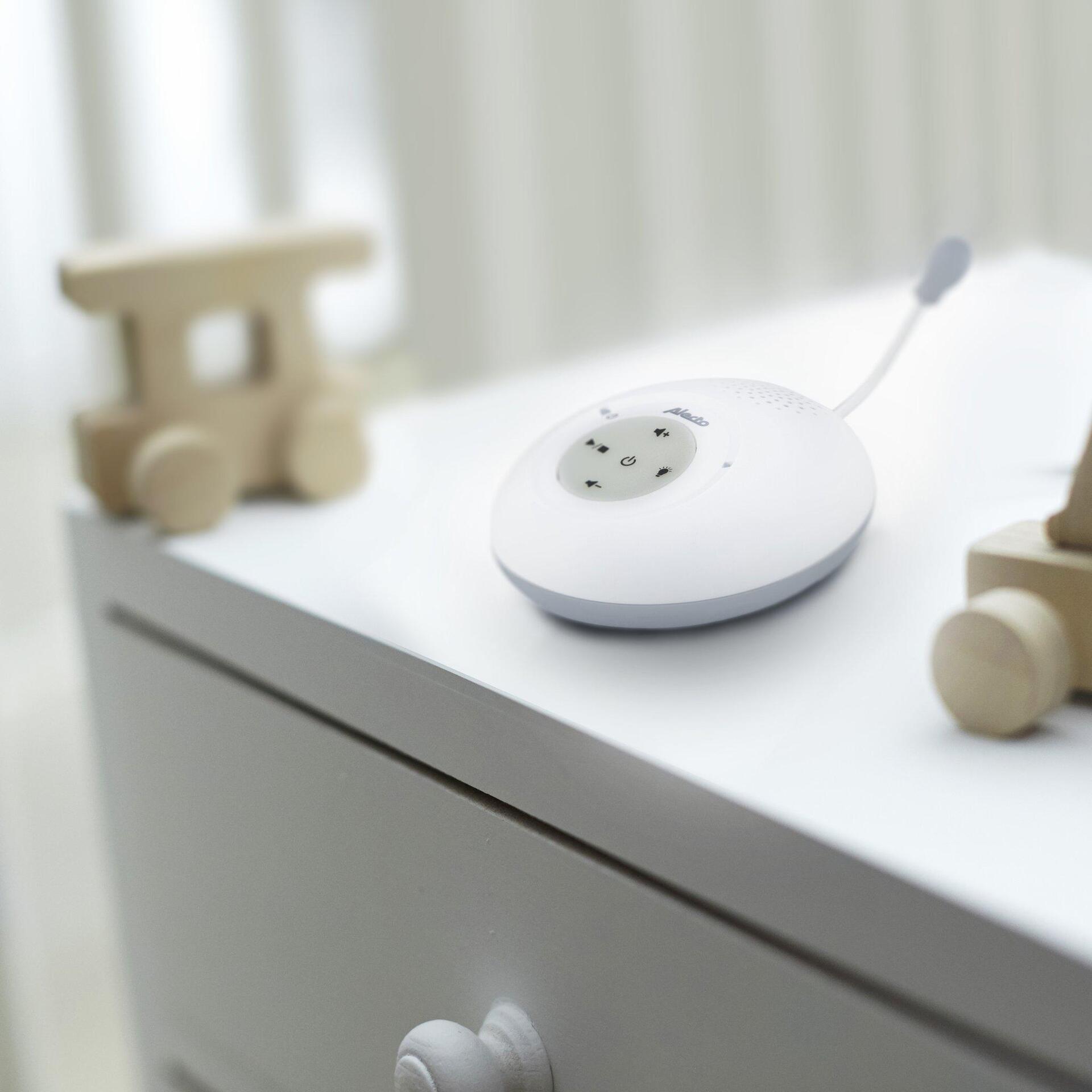 Бебефон Full Eco Dect White Blue Dbx120 Alecto