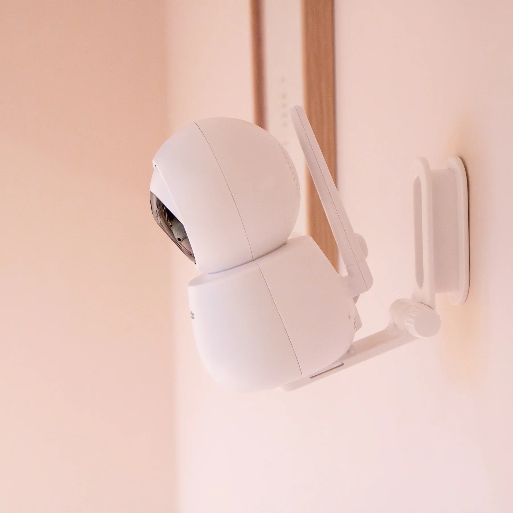 Видеофон За Бебе С 4.3" Hd Цветен Дисплей White Dvm2043 Alecto