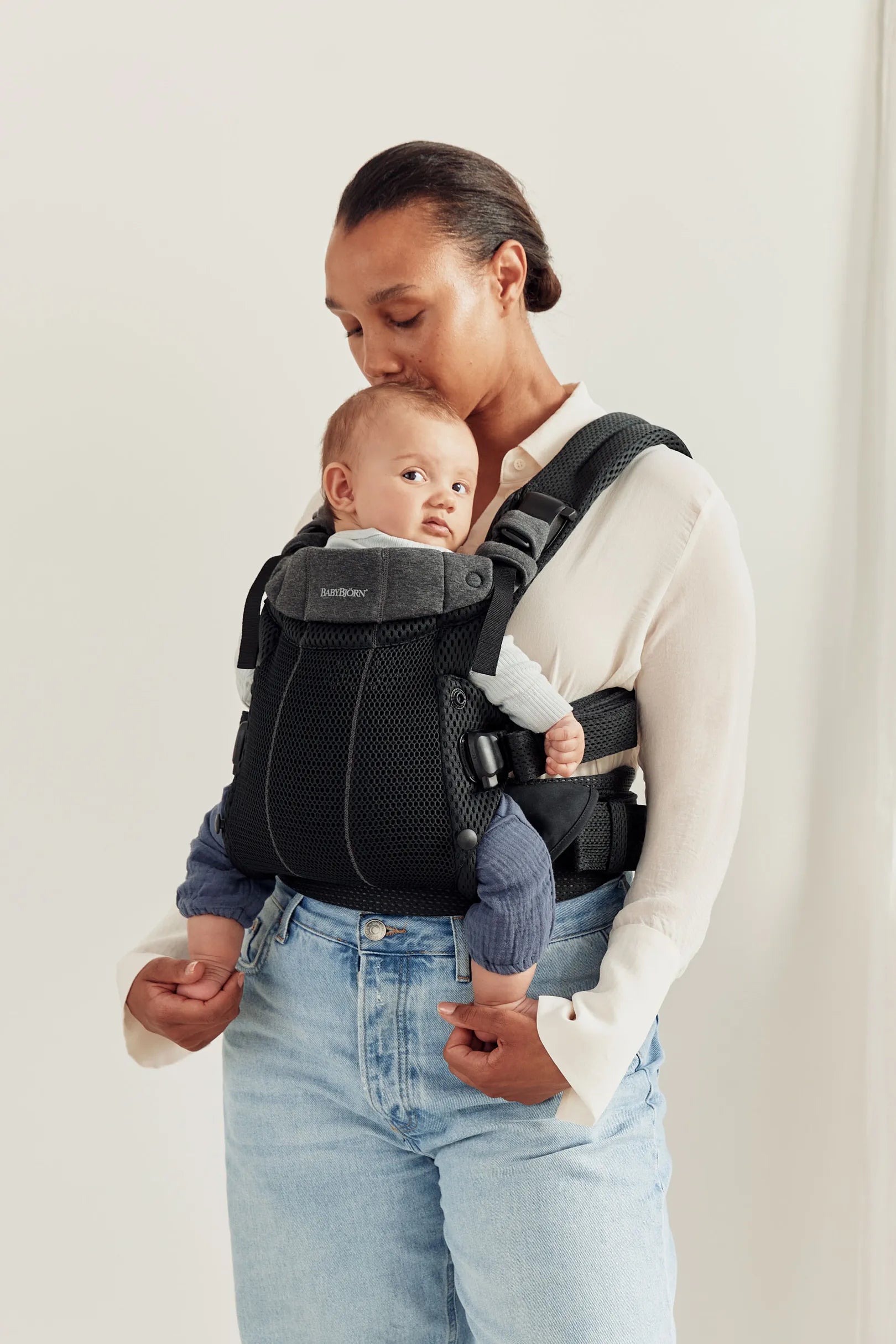 Бебешка Ергономична Раница Harmony, Mesh 3d, Black Babybjörn