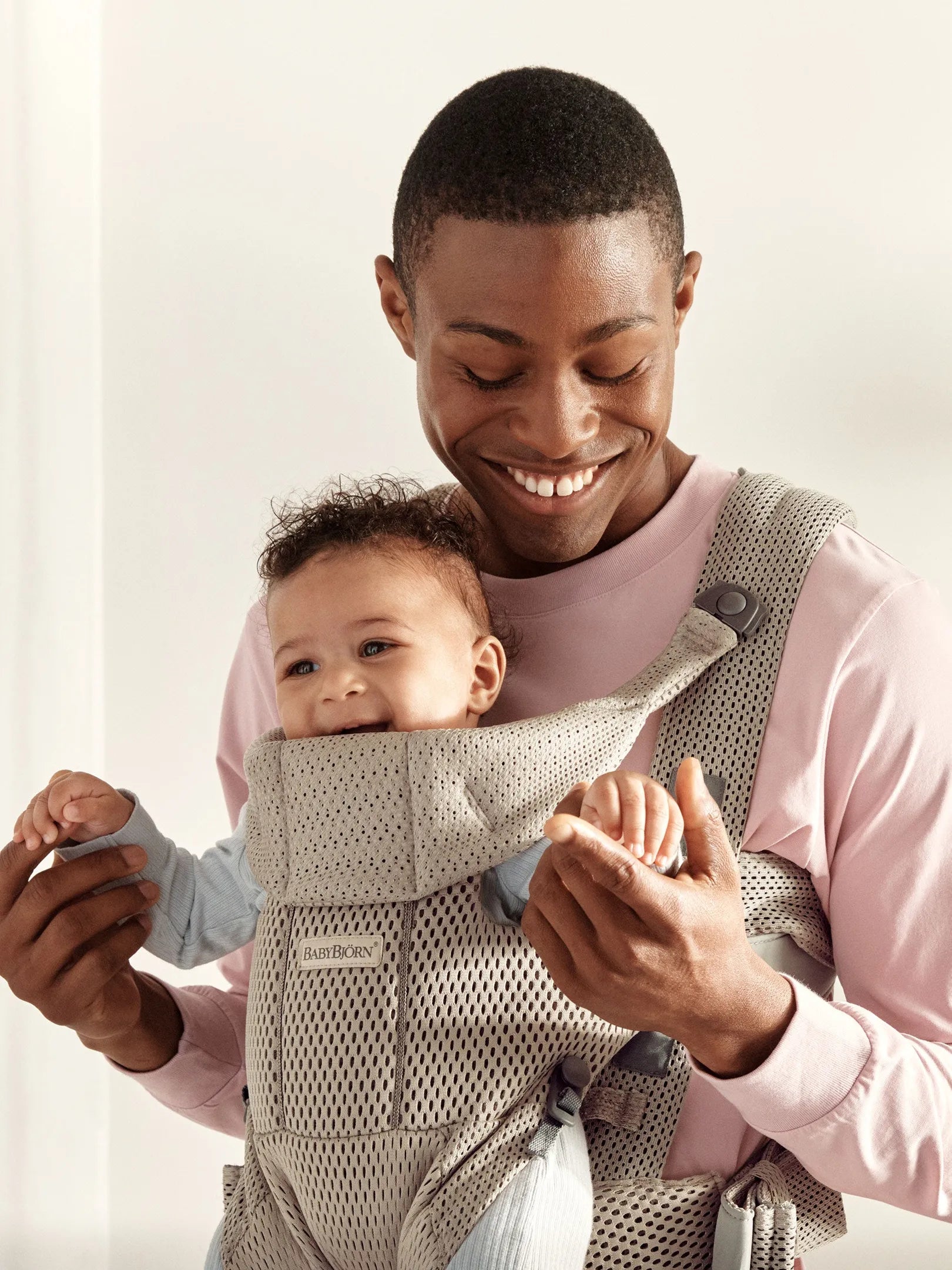 Бебешка Ергономична Раница Move, Mesh, Grey Beige Babybjörn