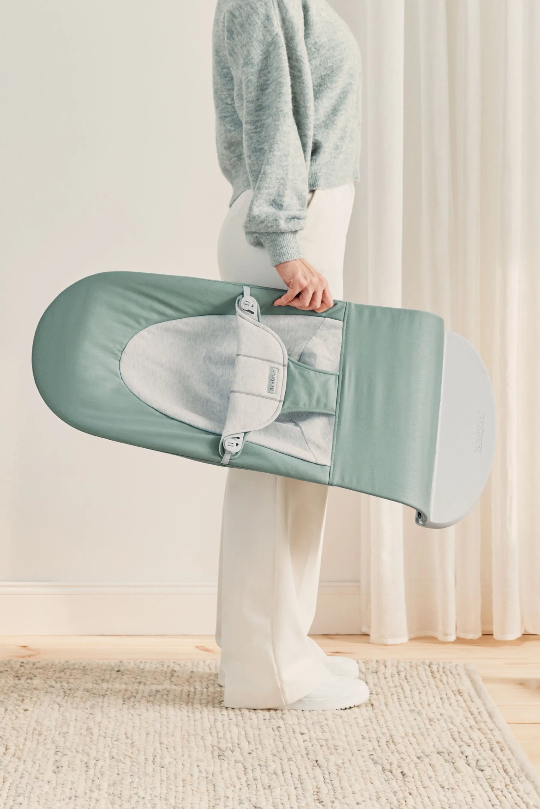 Бебешки Шезлонг Balance Soft Cotton Jersey Light Sage Grey Woven Jersey Babybjörn