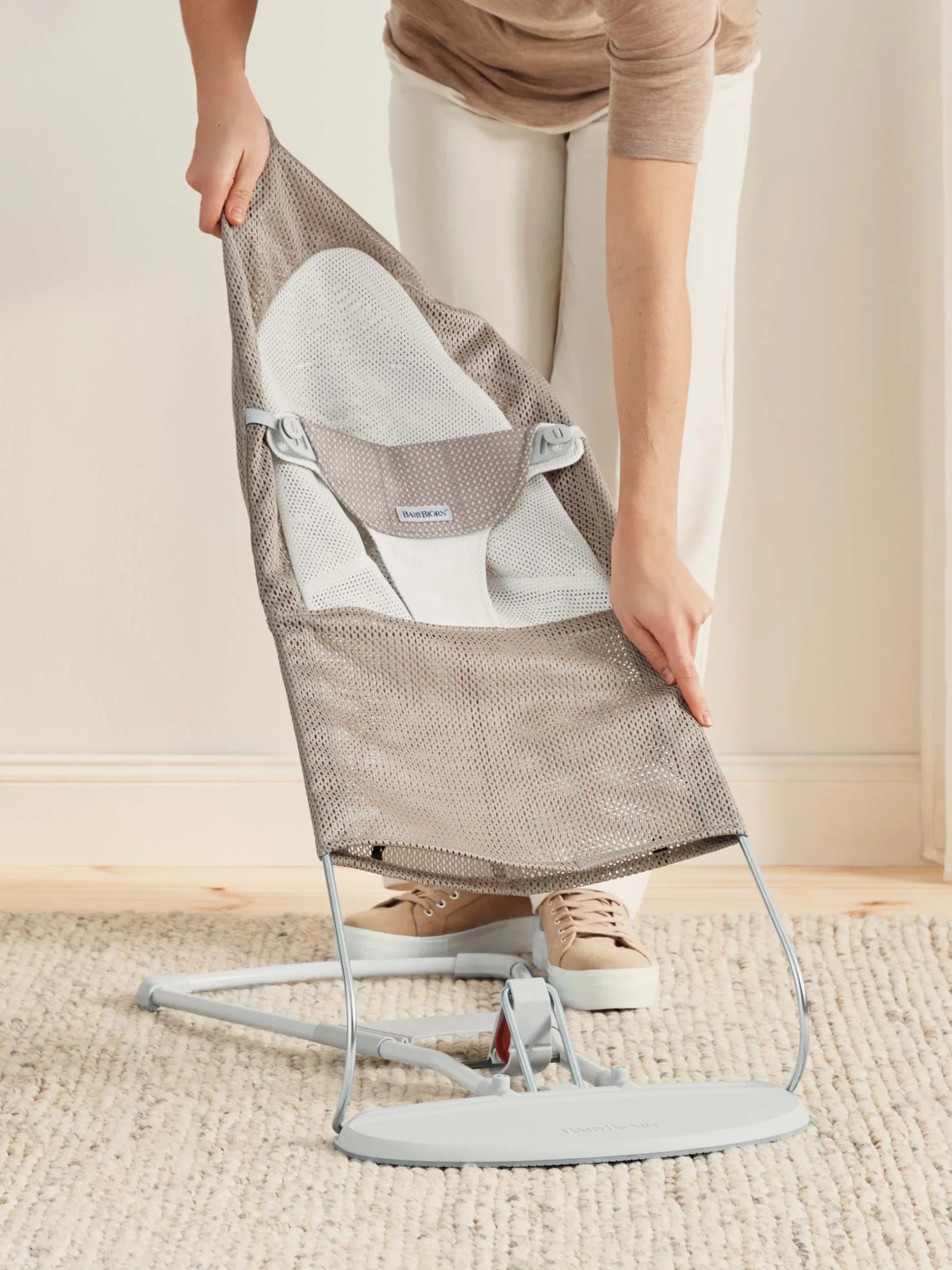 Бебешки Шезлонг Balance Soft Mesh Grey Beige White Babybjörn