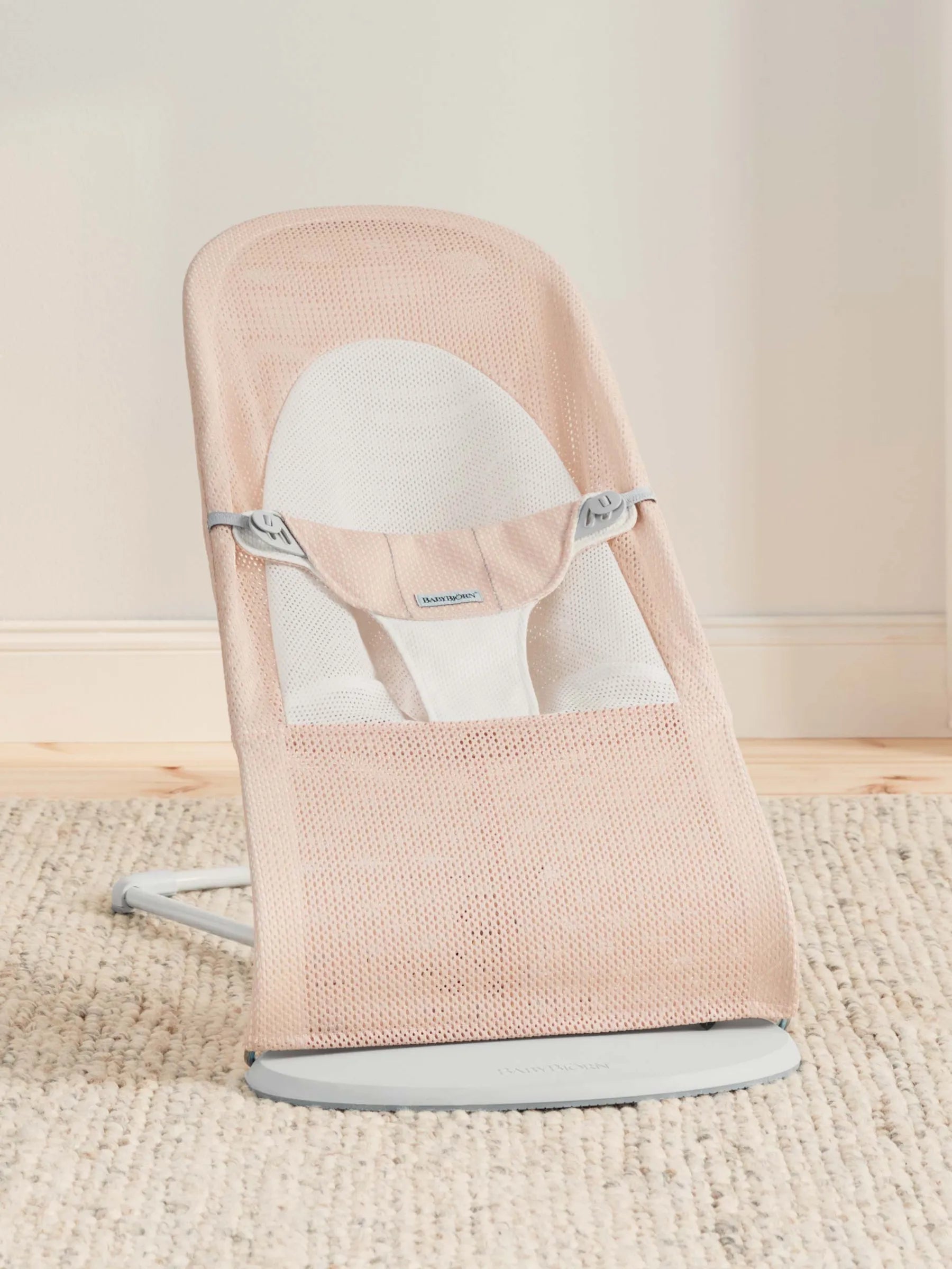Бебешки Шезлонг Balance Soft Mesh Pearly Pink White Babybjörn