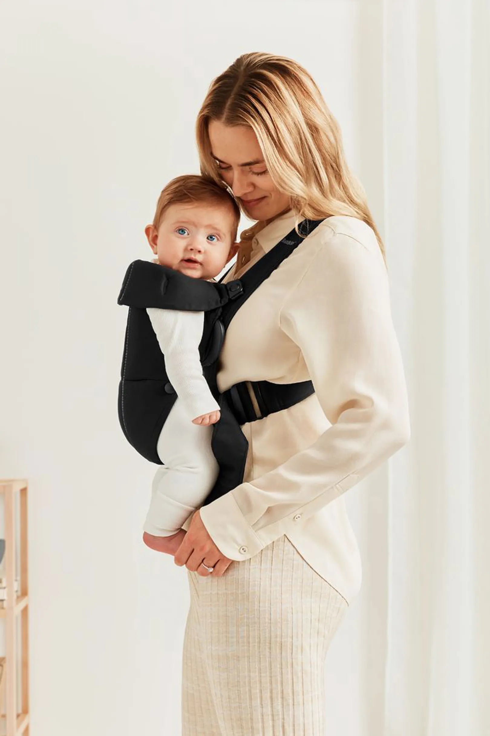 Бебешка Ергономична Раница Mini, Cotton, Black Babybjörn