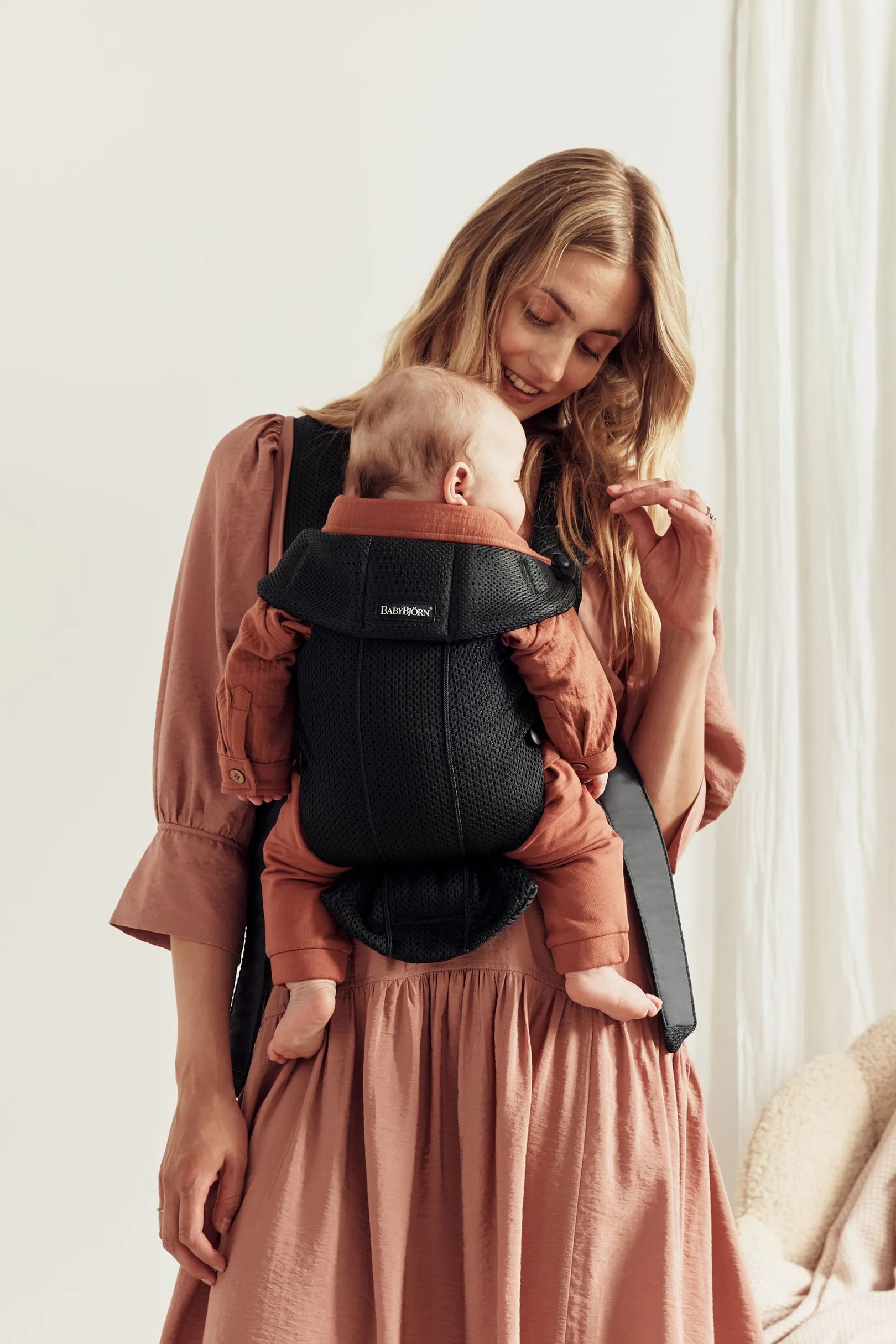 Бебешка Ергономична Раница Mini, Mesh 3d, Black Babybjörn