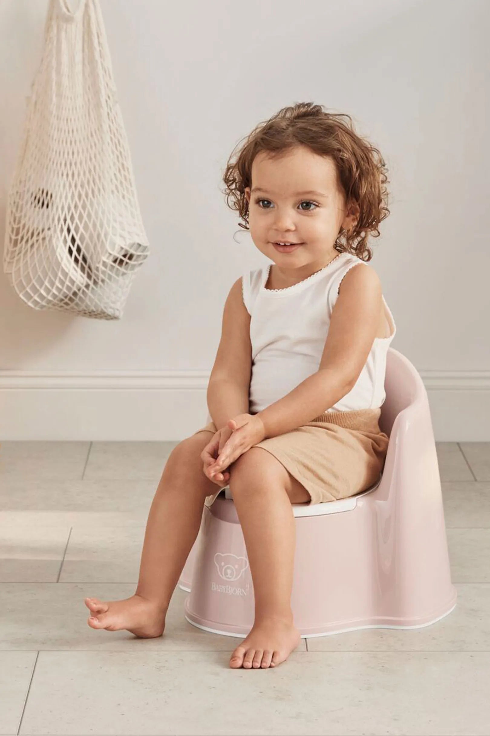 Детско Гърне Potty Chair Powder Pink White Babybjörn