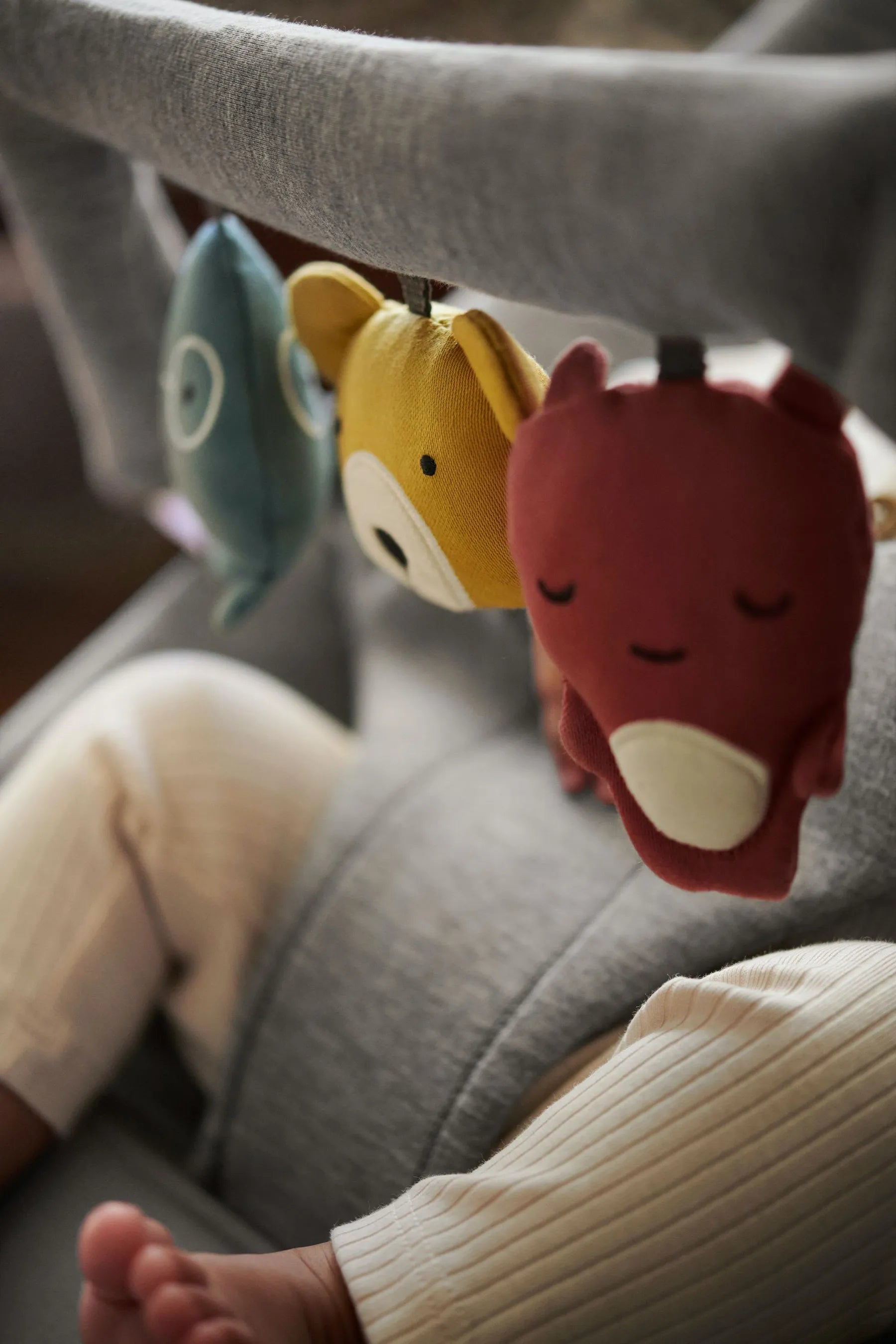 Играчка За Бебешки Шезлонг Soft Friends Babybjörn