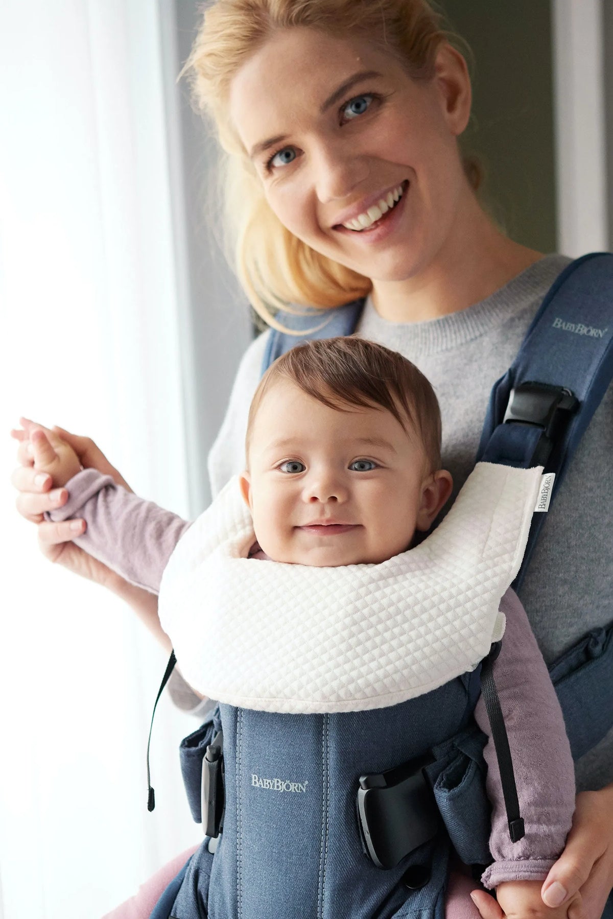 Лигавник За Ергономична Раница One White Babybjörn