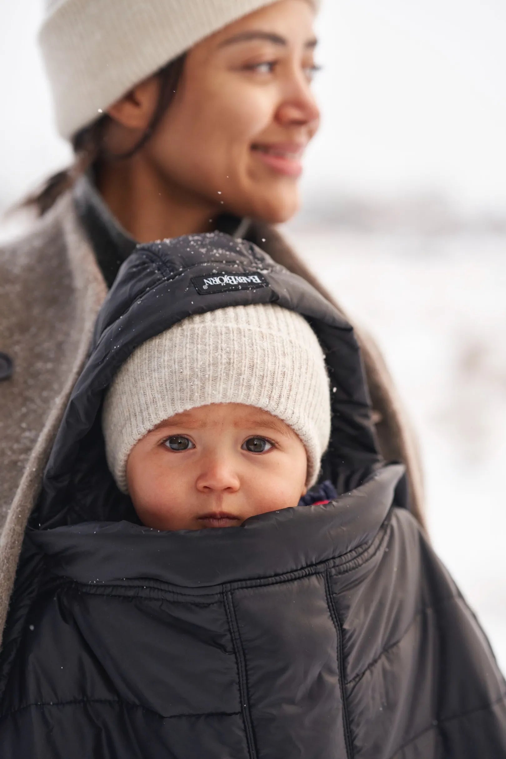 Зимно Покривало За Ергономична Раница Black Babybjörn