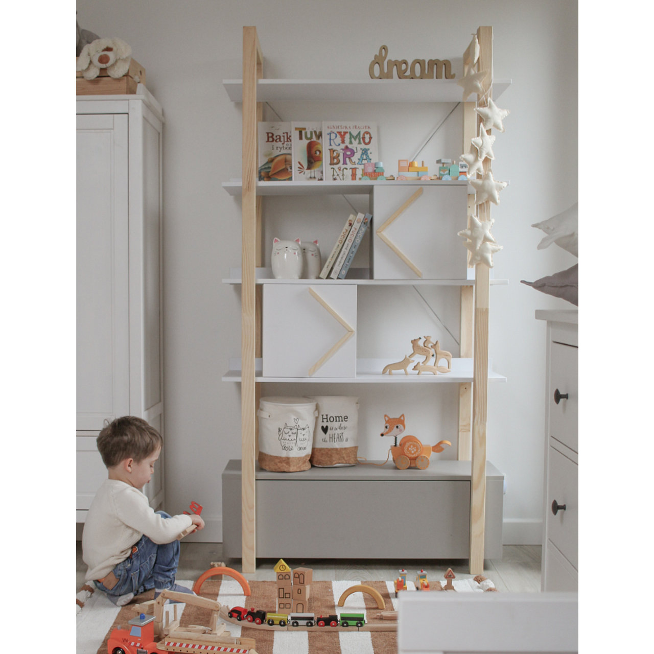 Етажерка За Книги Pinette Bellamy