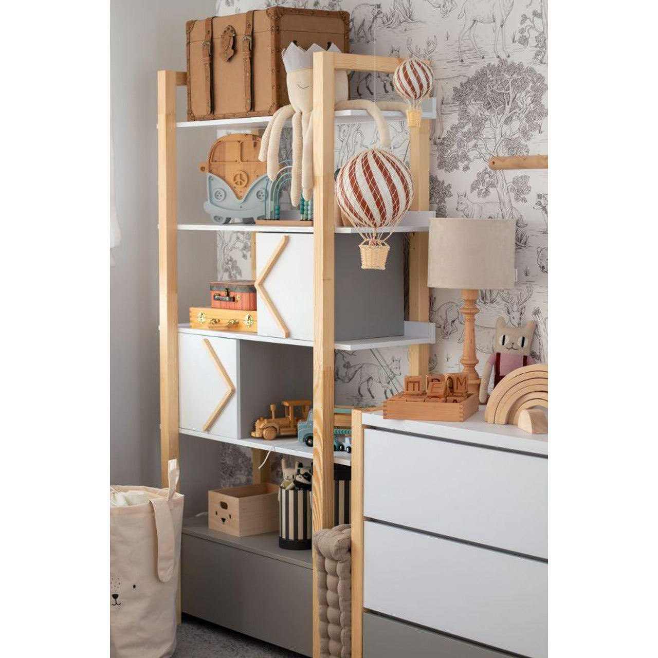 Етажерка За Книги Pinette Bellamy
