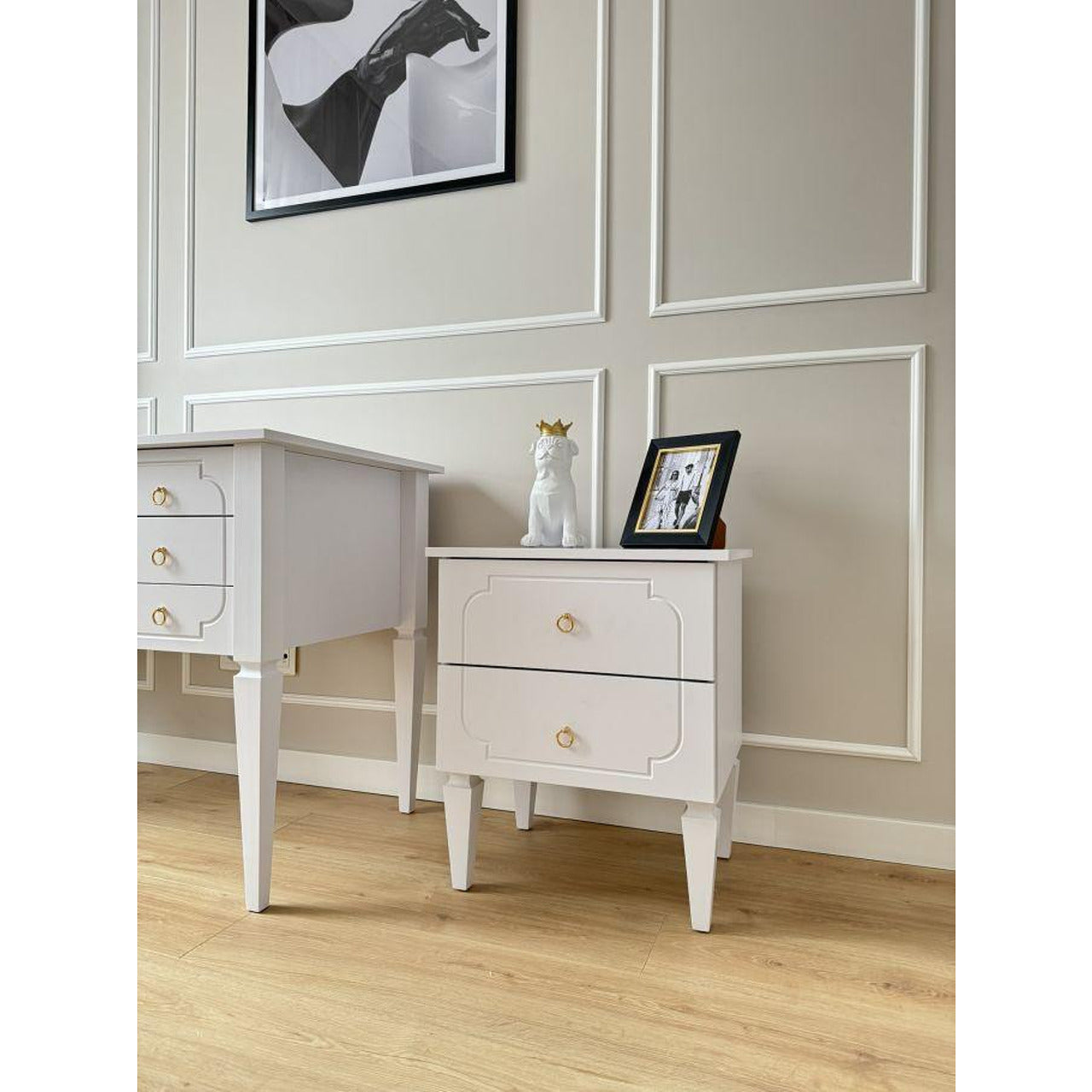 Нощно Шкафче Royal White Bellamy