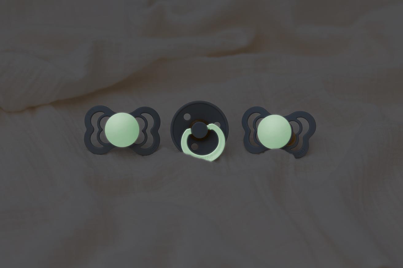 Colour Glow Каучуков Биберон 1 Бр. (6 18 М.) Blush Bibs