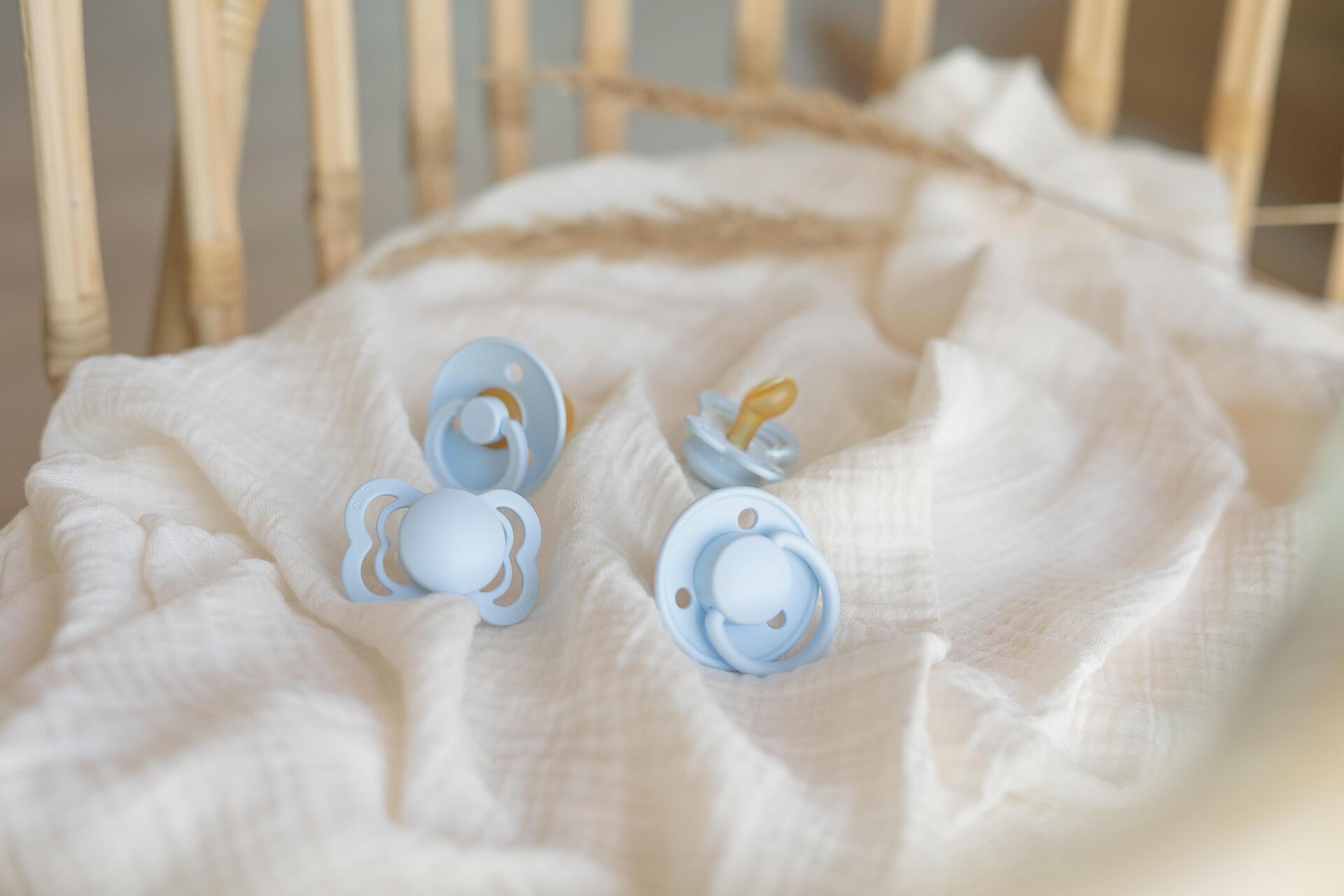 De Lux Каучуков Биберон 1 Бр. (0 6 М.) Baby Blue Bibs