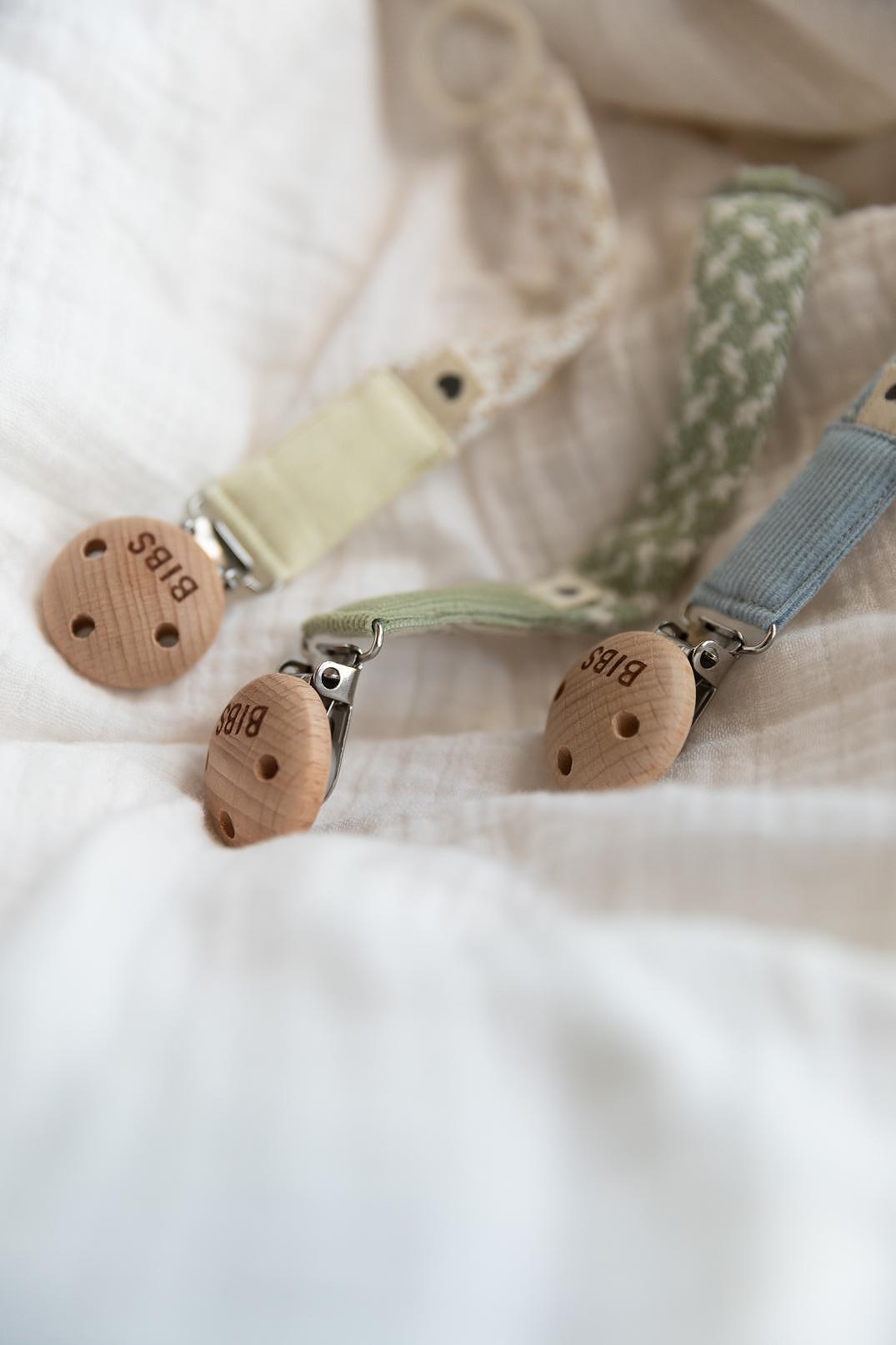 Клипс За Залъгалка Paci Braid Ivory Vanilla Bibs