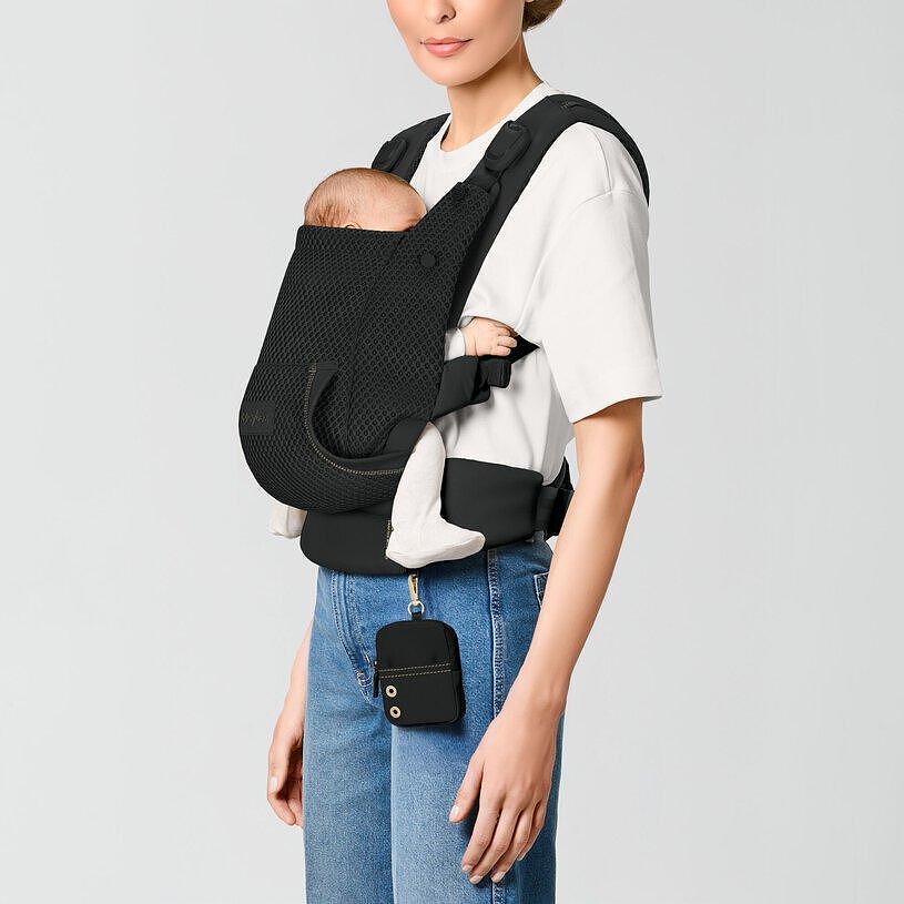 Gold Ергономична Раница Laya Magic Black Cybex