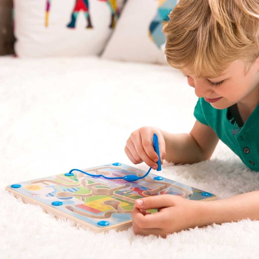 Детска дървена игра с магнити - трафик --- BebeMama