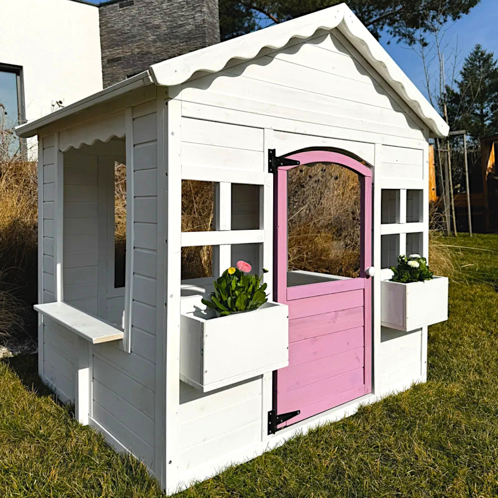 Детска Дървена Къщичка За Игра Градинска Къща С Прозорци И Саксии, Бяла, 123×106×125 См Ginger Home