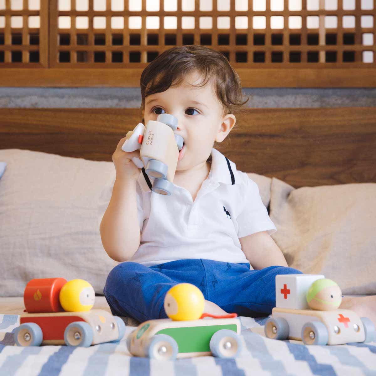 Детска дървена количка - Линейка --- BebeMama