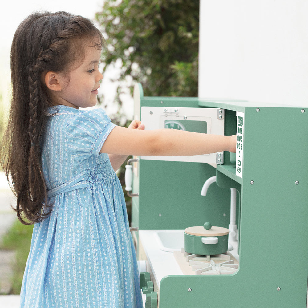 Детска Дървена Кухня Ginger Home – Винтидж Стил С Електронни Котлони, Светлини, Звуци И Функционални Аксесоари, 91X31X90 См