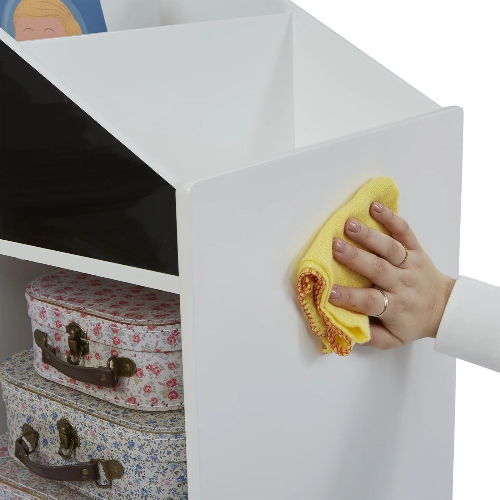 Детска Етажерка За Играчки И Книги Къща С Рафтoве И Дъска За Рисуване, Монтесори, Бяла, 72.5x40x95.8 См Ginger Home